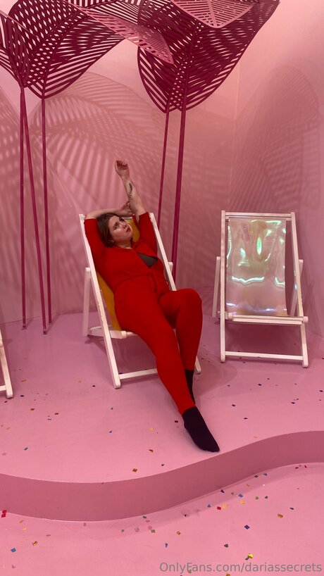 young onlyfans top picture