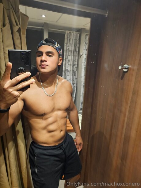 Machoxconero model naked picture