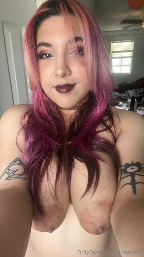 Cinnagrim nude model galleries