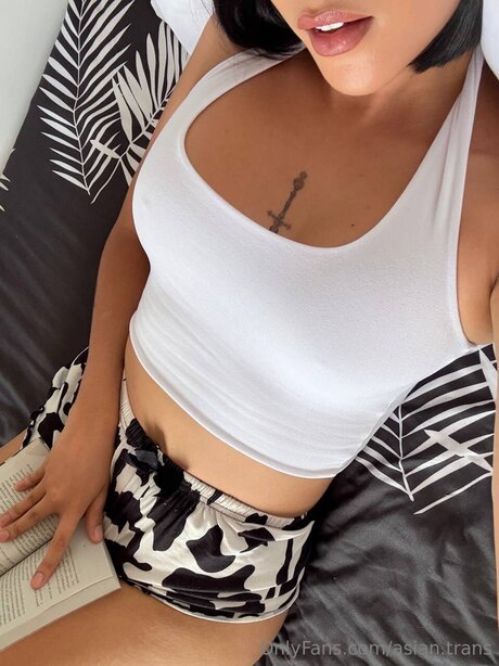 Asian Trans star hot image