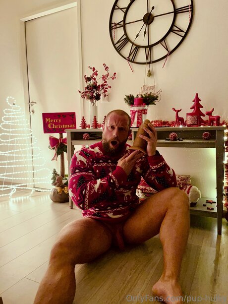 Pup Hulky pornstar sexy pic