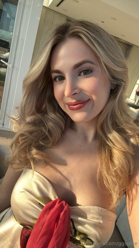 Ggspice model naked picture