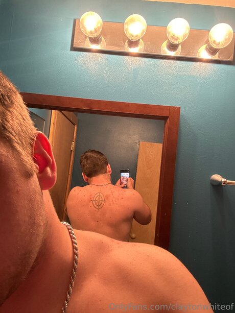 Claytonwhiteof star top archive