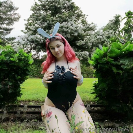 Anny19devil hd model pic