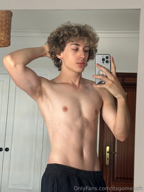 bodybuilder onlyfans nude pic