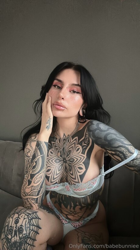 Babebunniee star adult picture