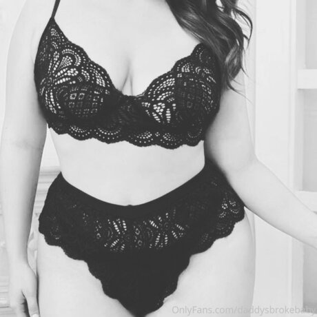 Daddysthickbabygirl star pornographic archive