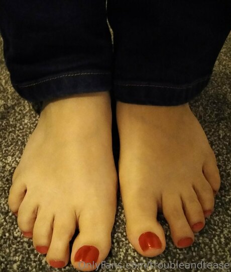 Troubleandtease porn actress photo