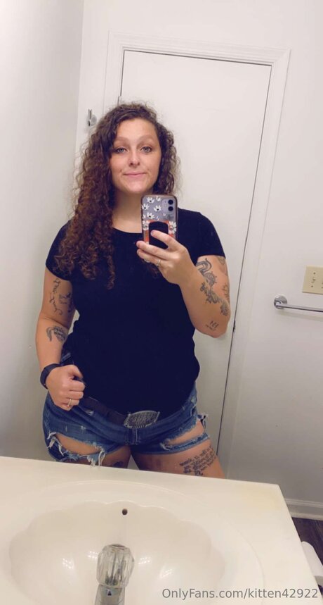 Kitten42922 exclusive actress pictures