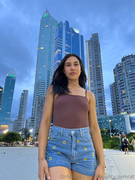 Naughty Gymrat top star pictures