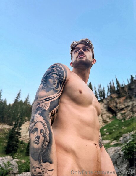 smile onlyfans free naked images