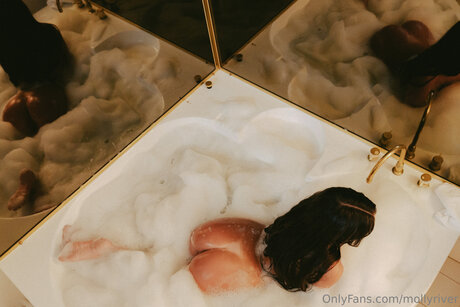 Mollyriver model pretty photo