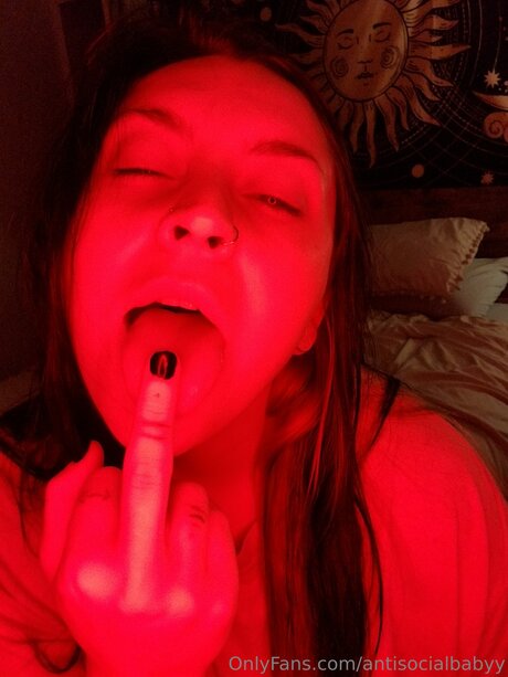 Antisocialbabyy top model image