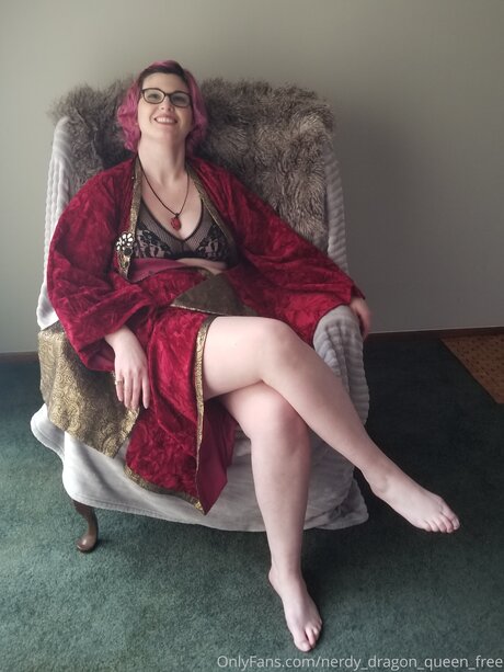 Nerdy Dragon Queen Free pornstar perfect galleries