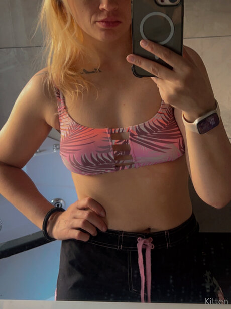 Skitzz model xxx picture