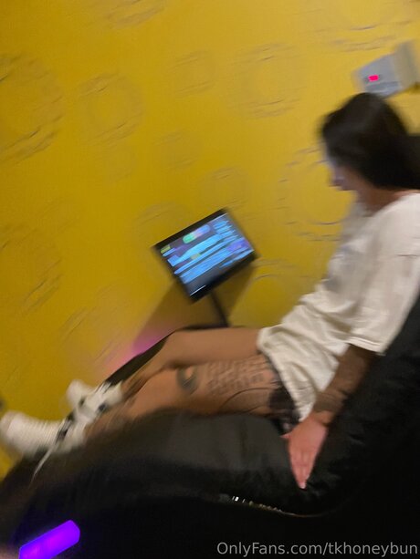 Tkhoneybun star pretty pic