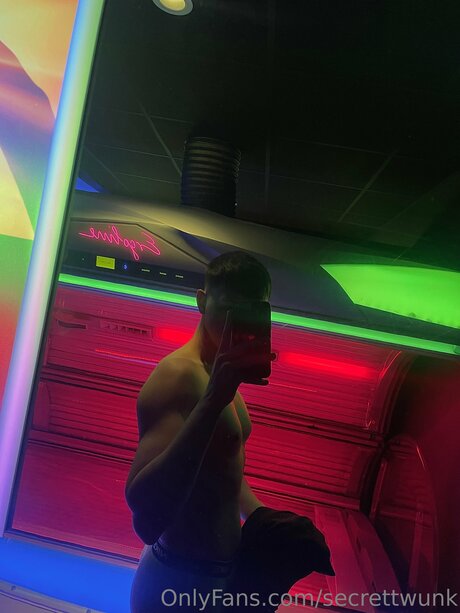 Secrettwunk star hd pic