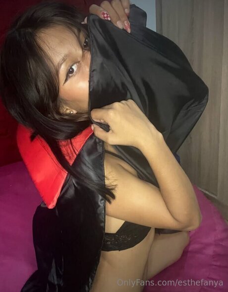 Esthefanya porn model pics