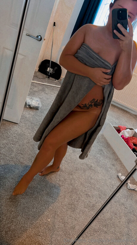 Nickiibabefree model perfect photos