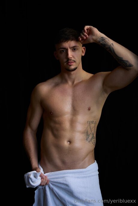 tiny asian onlyfans porno picture