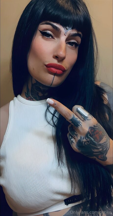 Gotikefree hot actress img