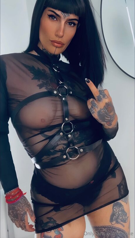 Gotikefree art model picture