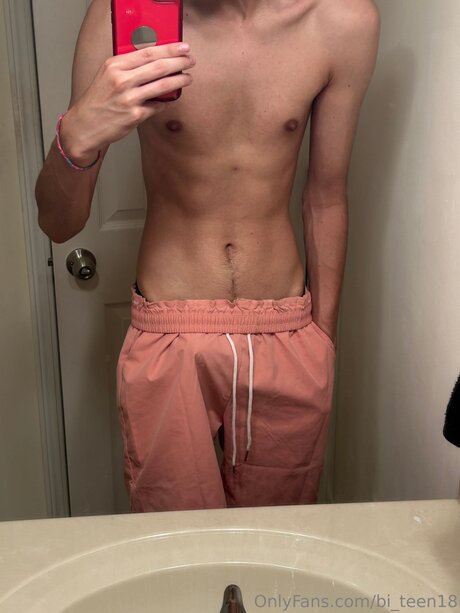 Bi Kingy erotic actress pictures