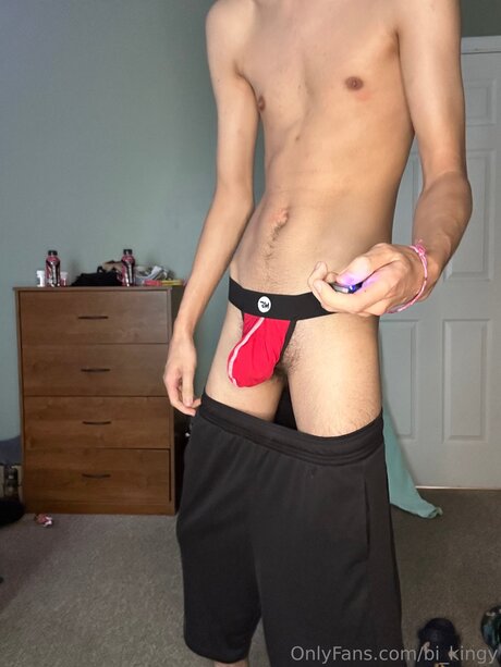 Bi Kingy model exclusive images