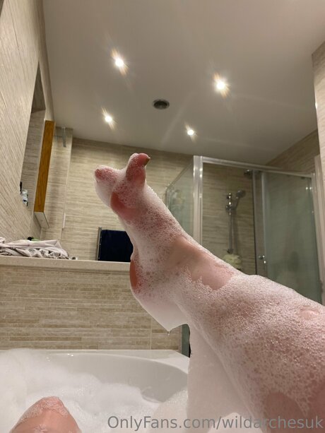 Wildarchesuk star exclusive photos