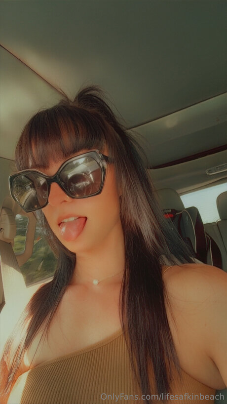 Lifesafkinbeach pretty pornstar photo