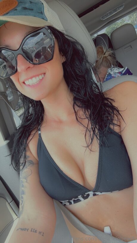 Lifesafkinbeach erotic star pic