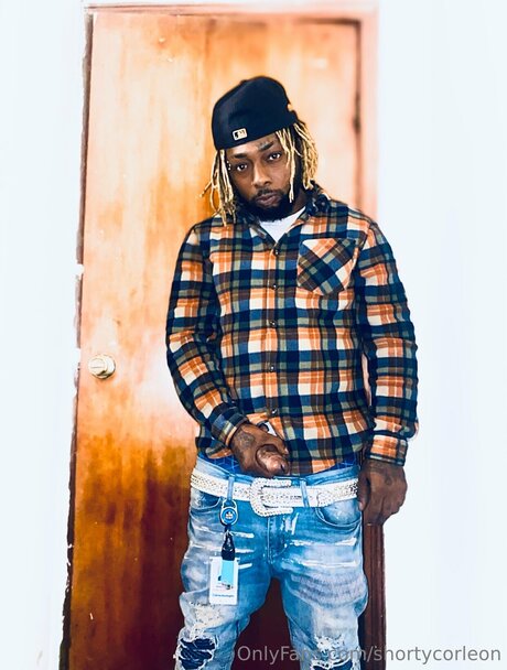 Shortycorleon star adult pics