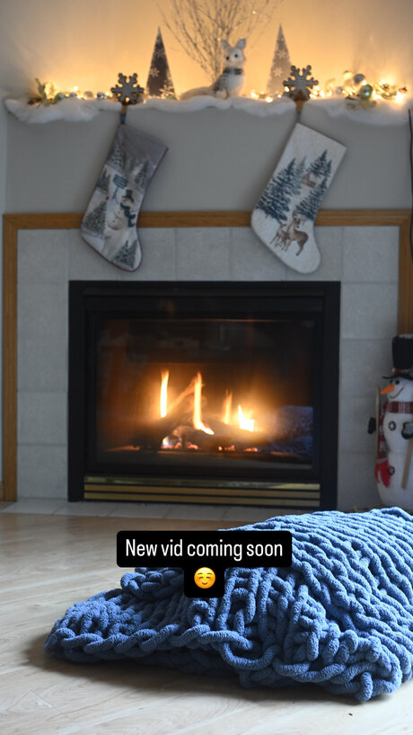 Doraxplors model naked picture