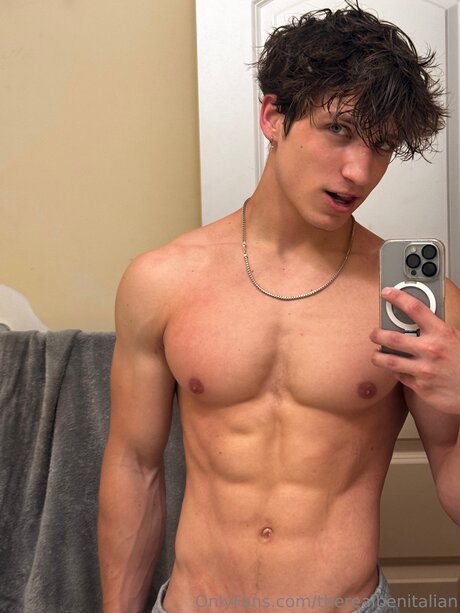 Therealbenitalian star pretty pictures