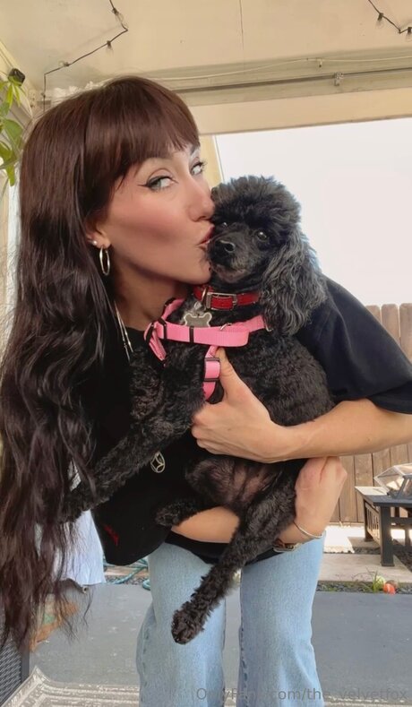 The Velvetfox nudes pornstar img