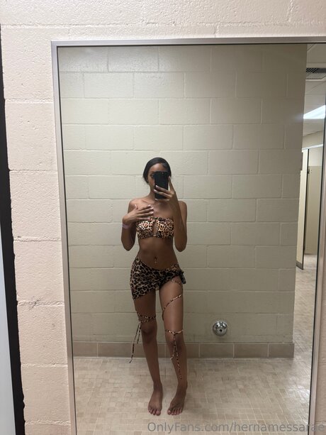 tanned onlyfans free sex image