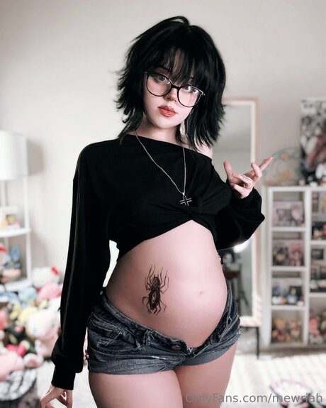 Mewriah pornstar beautiful photo