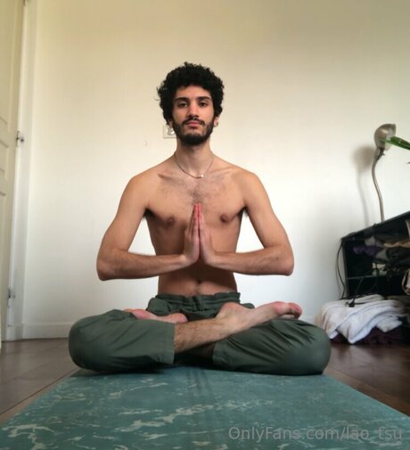 Lao Tsu model hot pictures