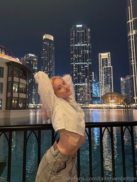 Taitehambelton nice actress image