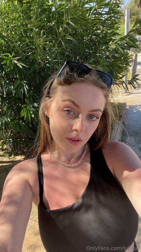 Sophiebloomsfree model sexy images