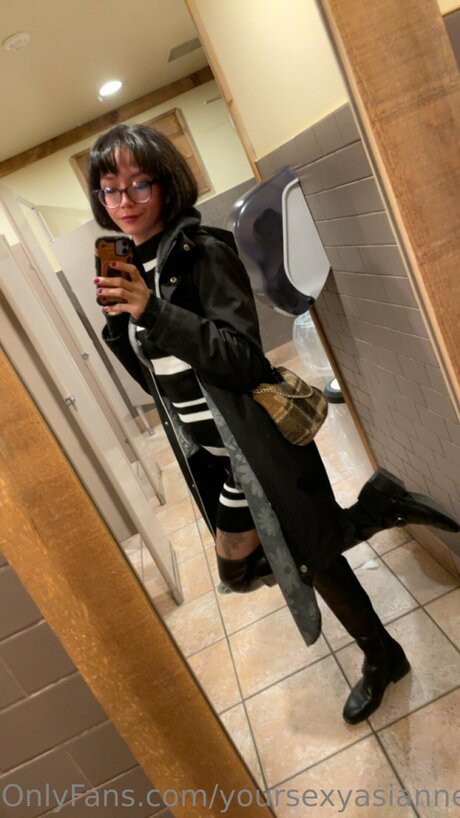 Yoursexyasiannextdoor xxx model gallery