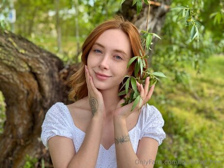 Lolynebel Free free star img