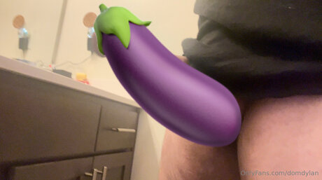 Domdylan hot star pics