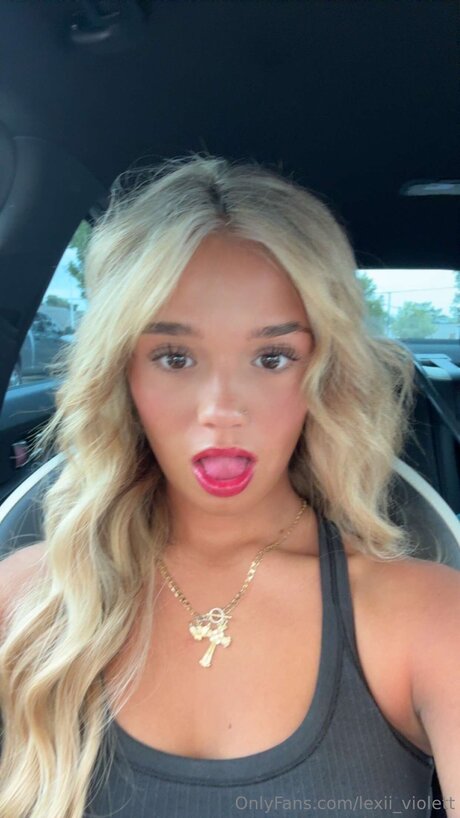 Juliannapeyton pretty star photo