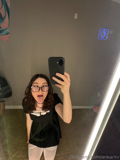 Arikaritv hot pornstar pic