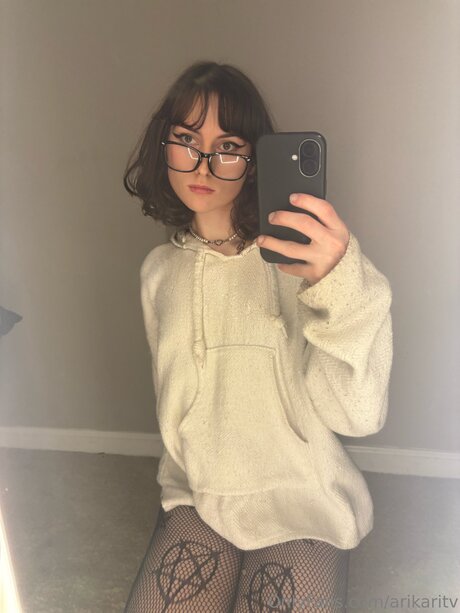 Arikaritv hot model pic