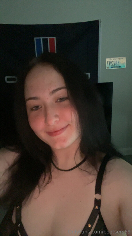 Bootsers69 exclusive model pic