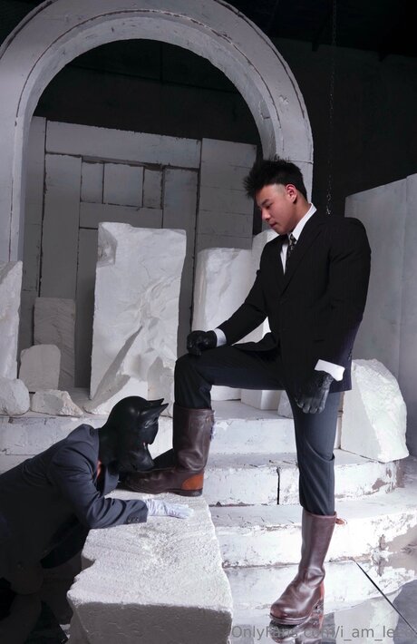 I Am Leeg pornstar pretty pics