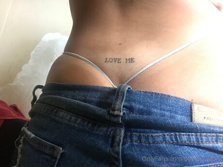 Babyassianini model sexy galleries