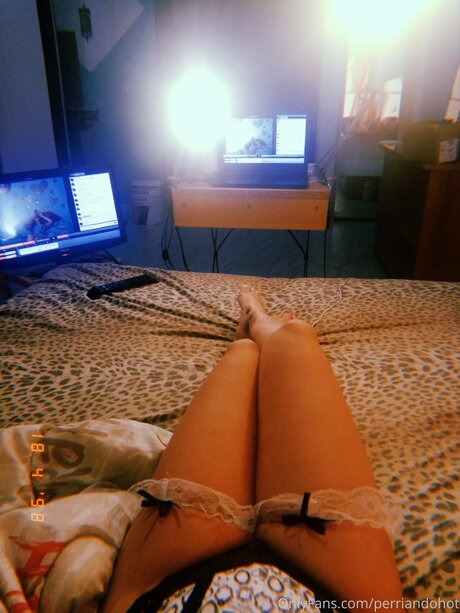 Perriandohot sex model galleries